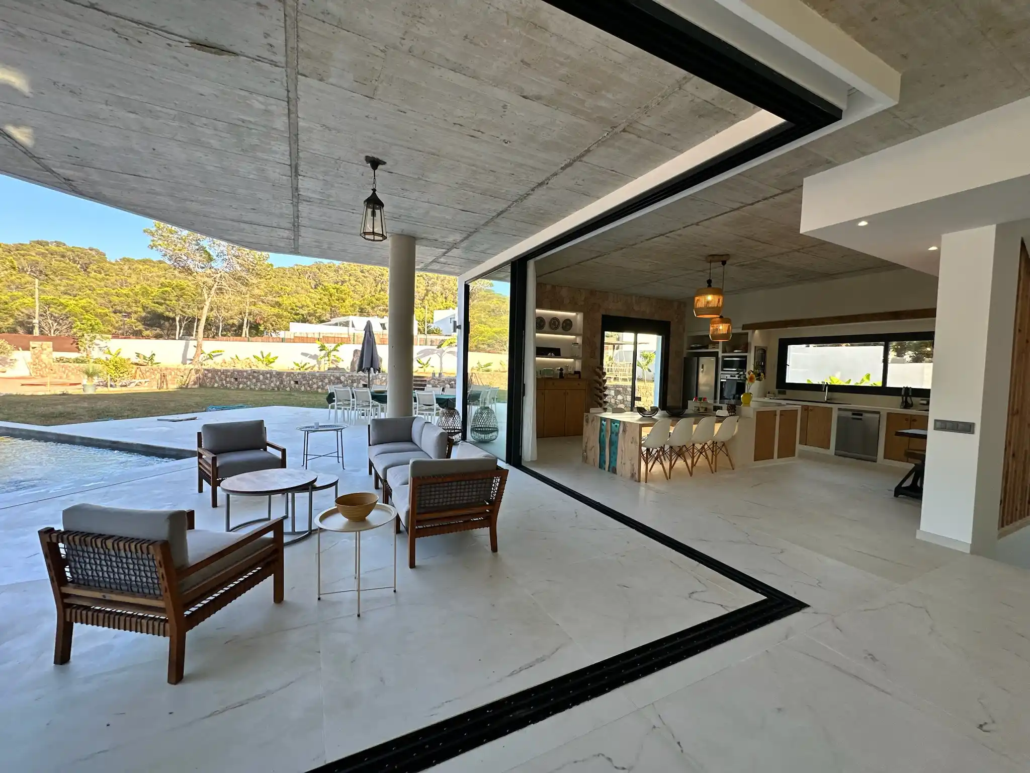 La Cuisine & Salon de Jardin